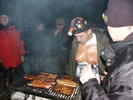 die neue Grillsch�rze