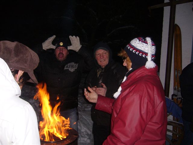 ein Elch im Hintergrund